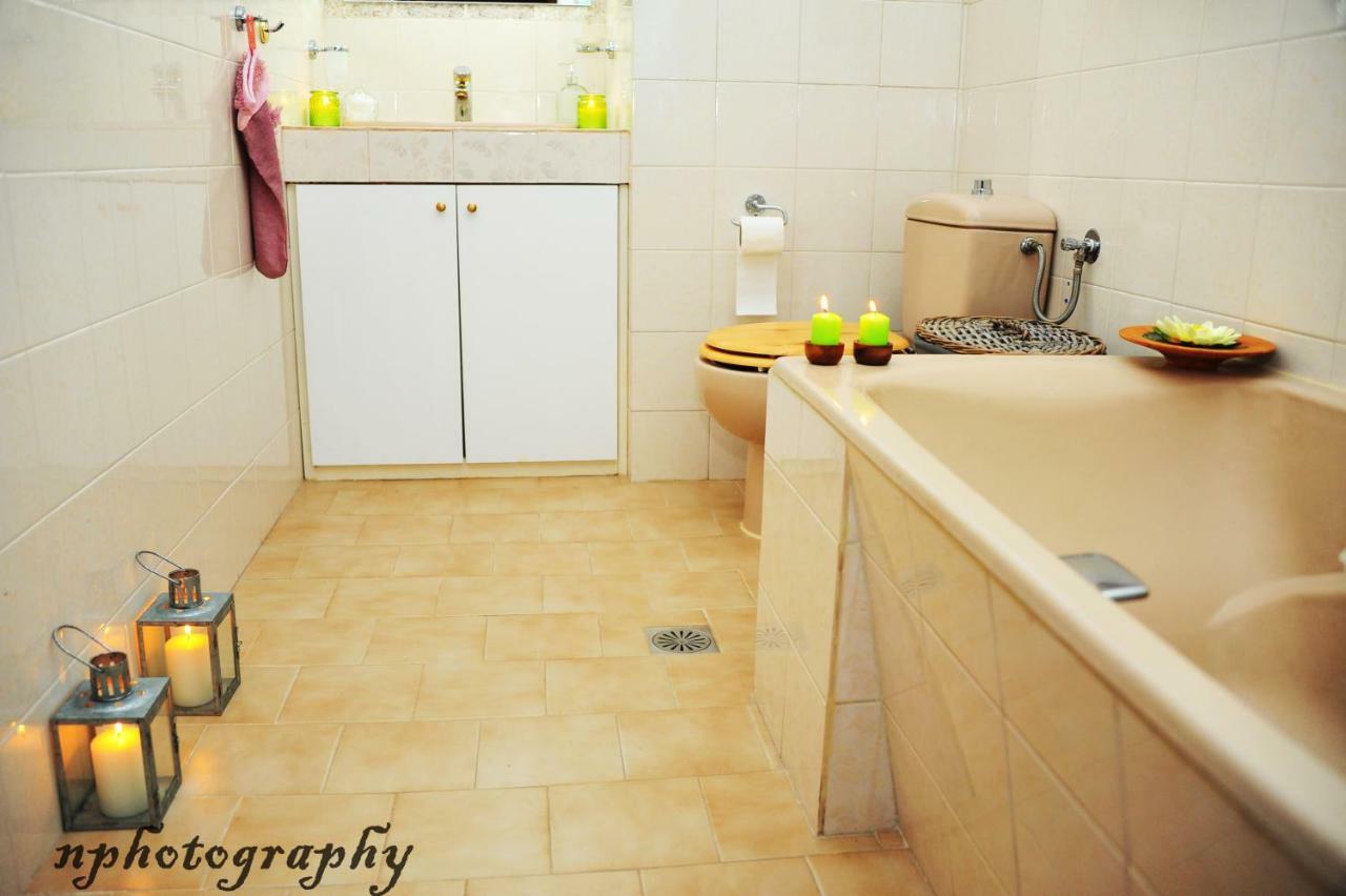 خانيا Alexandra'S Art Apartment المظهر الخارجي الصورة
