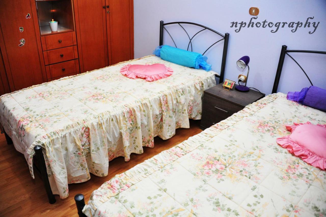 خانيا Alexandra'S Art Apartment المظهر الخارجي الصورة